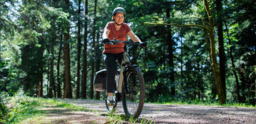 Moustache  Xroad ES Canadian Edition