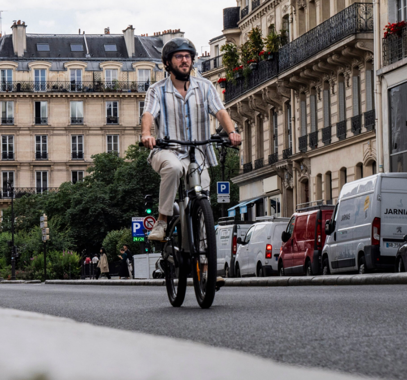 Moustache  Mardi 27.6