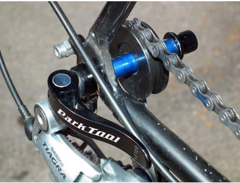 DH-1 Dummy Hub