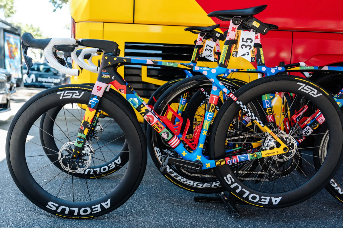 Madone SLR 9 AXS Gen 8 - The First 50 Icon